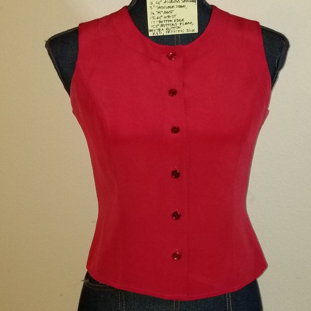 779 Preowned Preview Collection XS Silk Red Top